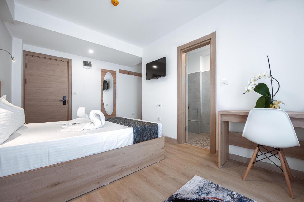 Polu-X Hotel วามาเวเก ภายนอก รูปภาพ